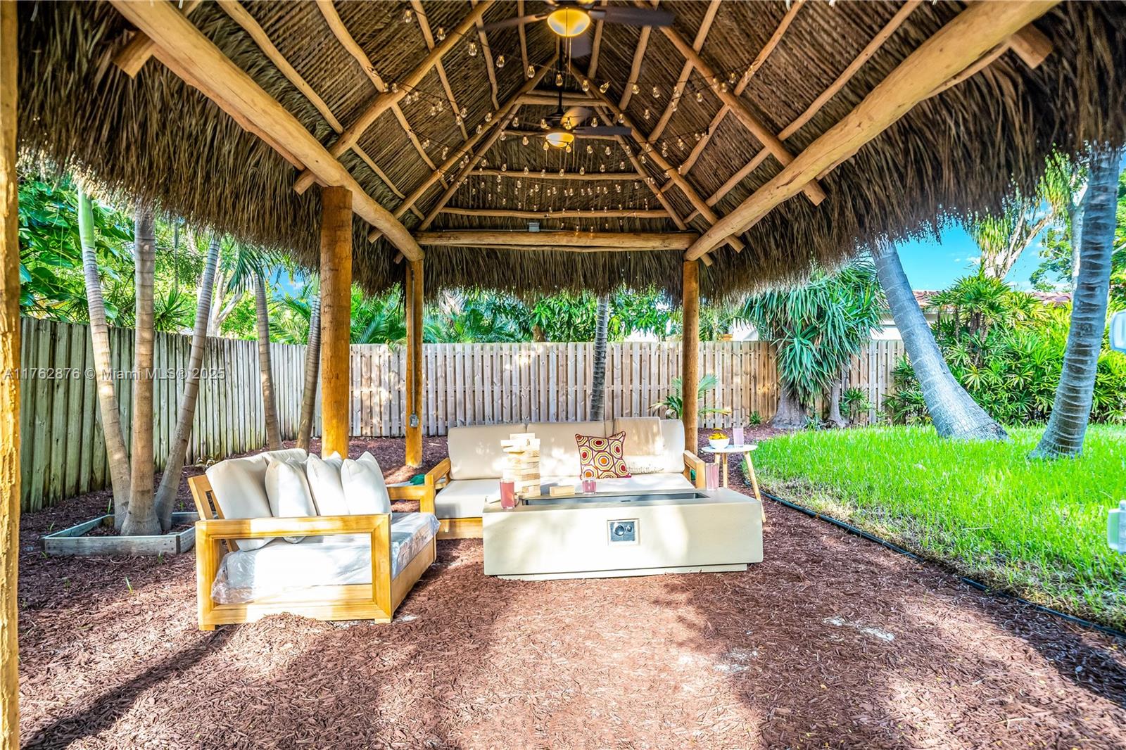 OAKLAND PARK SECOND ADD - Residential