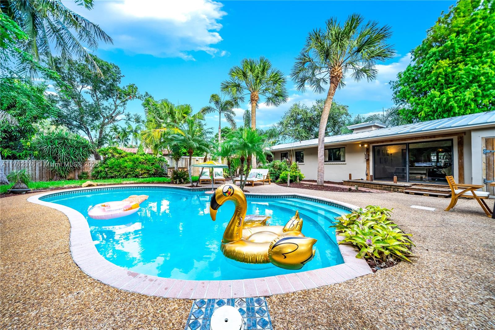 OAKLAND PARK SECOND ADD - Residential