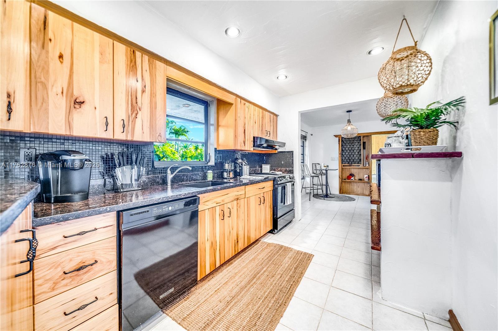 OAKLAND PARK SECOND ADD - Residential