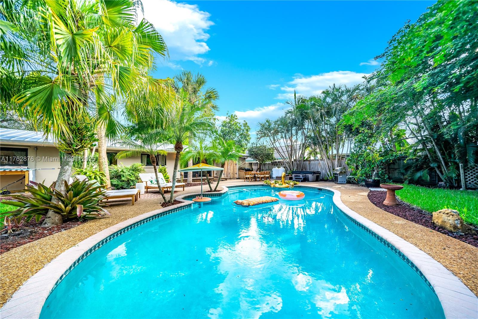 Property for Sale at 1715 Ne 36th St, Oakland Park, Miami-Dade County, Florida - Bedrooms: 3 
Bathrooms: 2  - $870,000