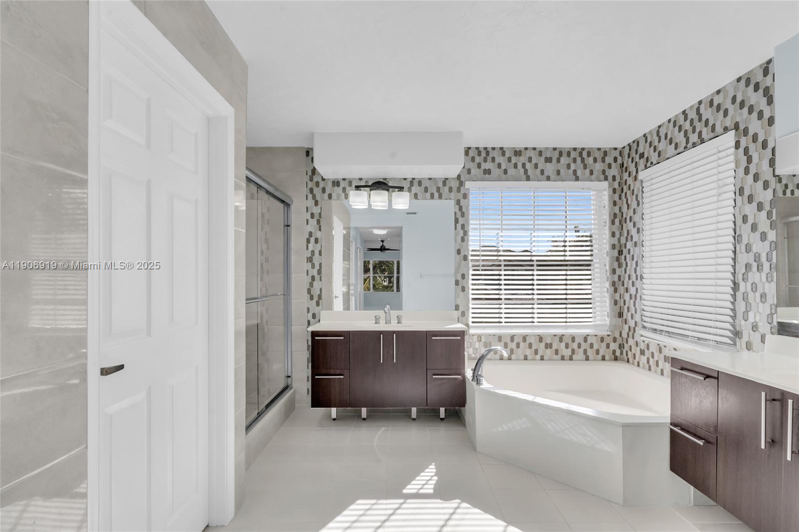 WYNDHAM LAKES NORTH - Residential