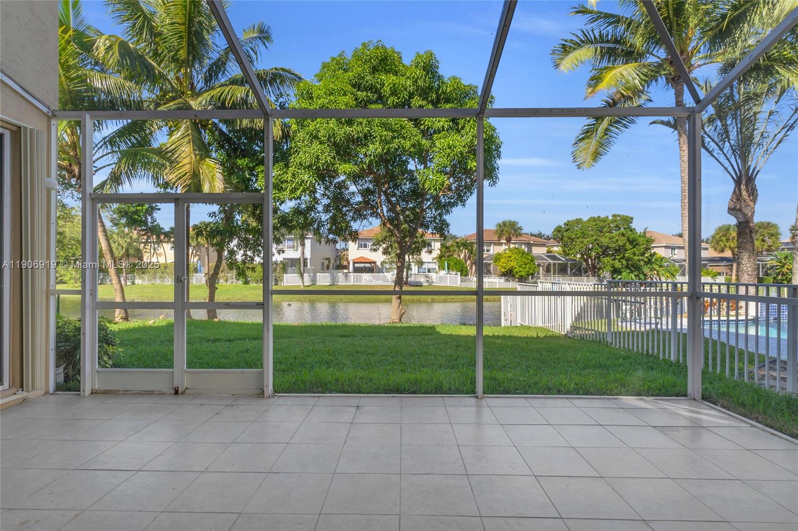 WYNDHAM LAKES NORTH - Residential