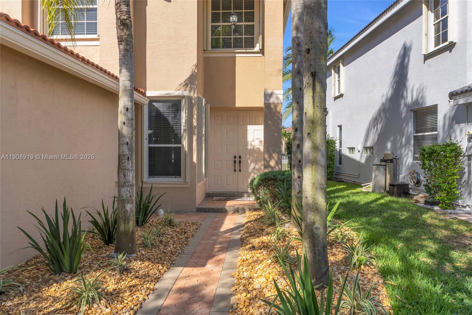 WYNDHAM LAKES NORTH - Residential