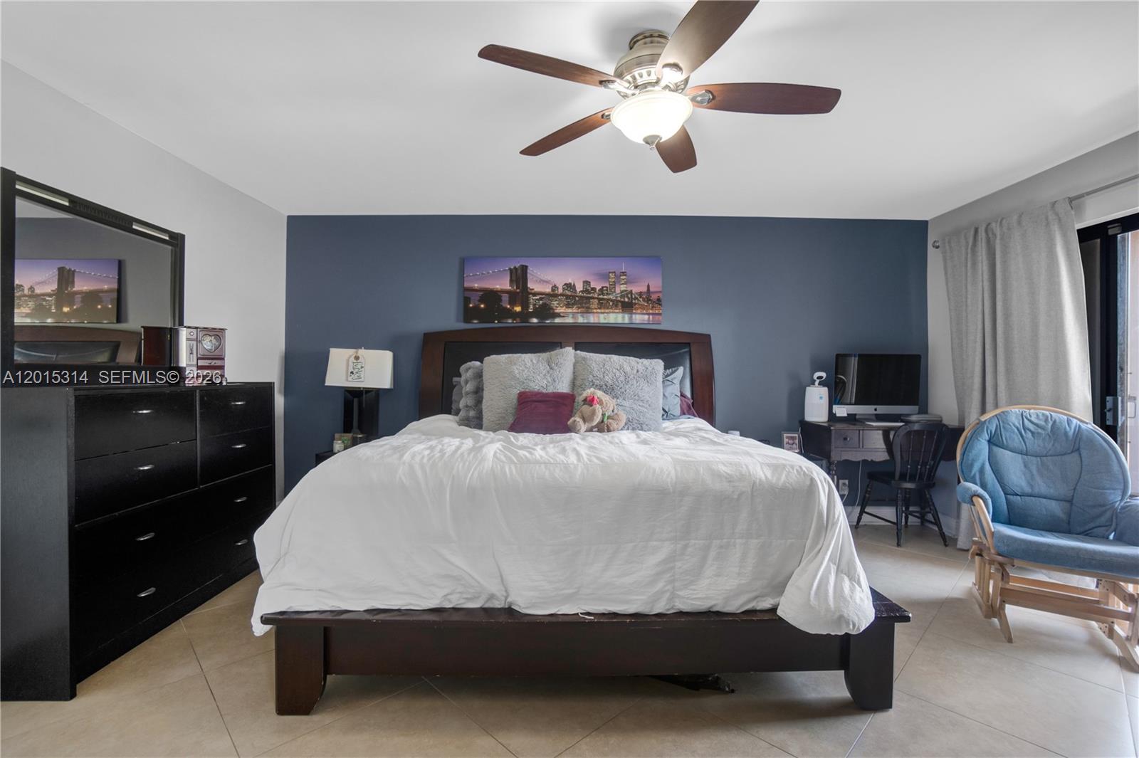 NOVA NORTH CONDOMINIUM 1 - Residential