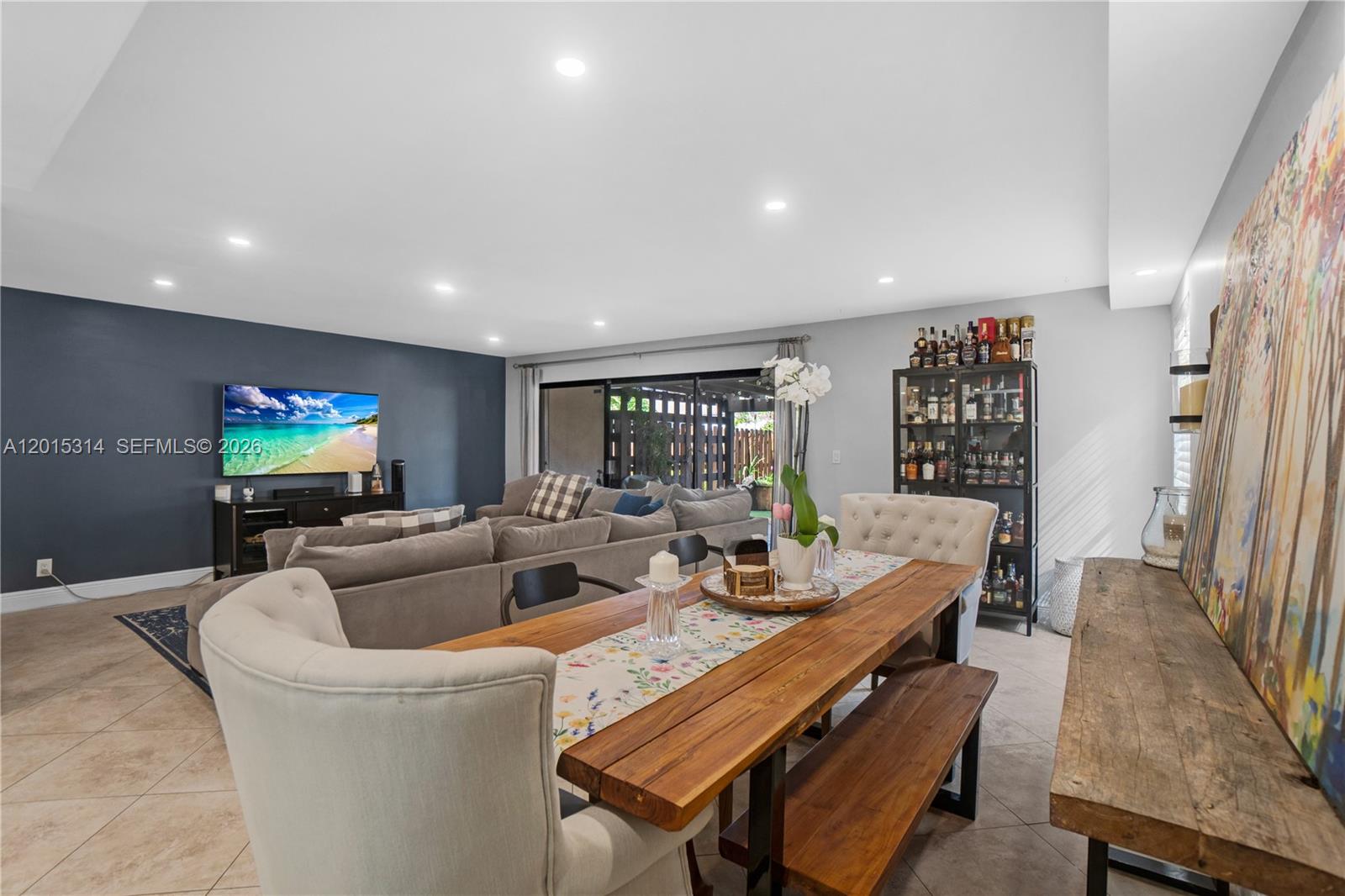 NOVA NORTH CONDOMINIUM 1 - Residential