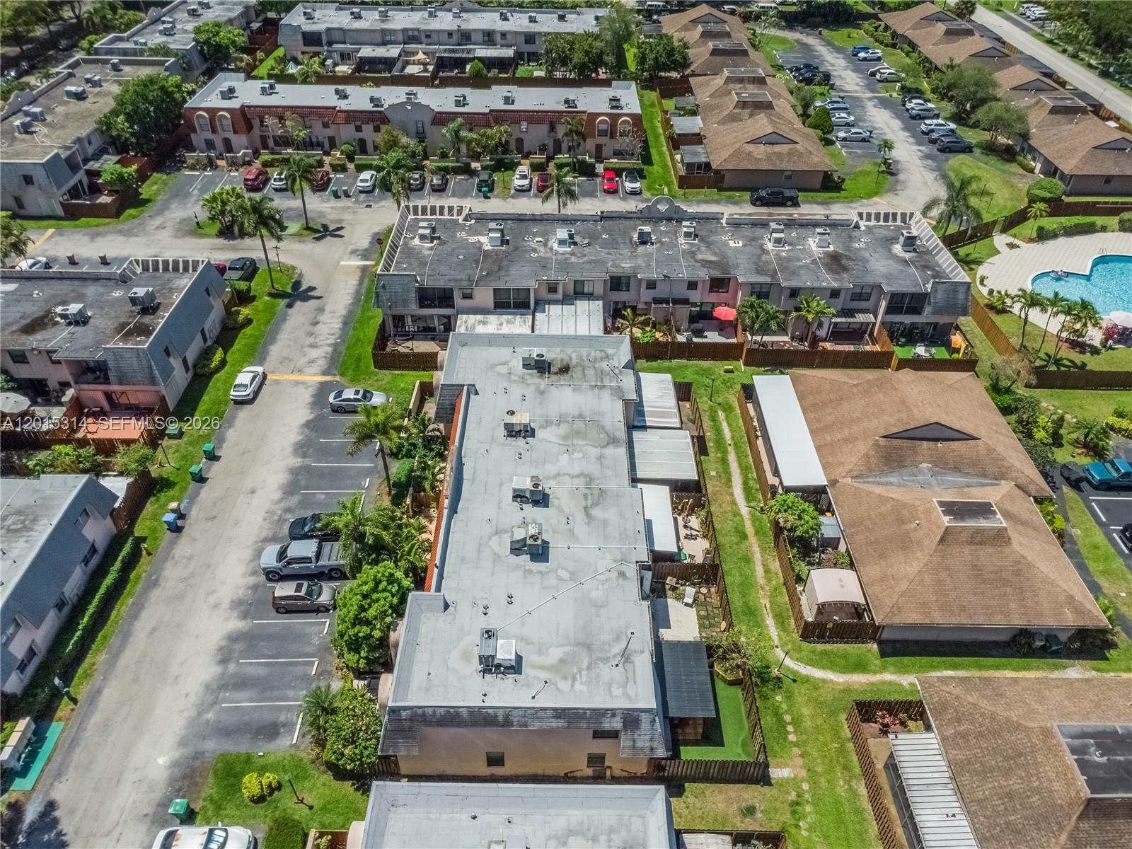 NOVA NORTH CONDOMINIUM 1 - Residential