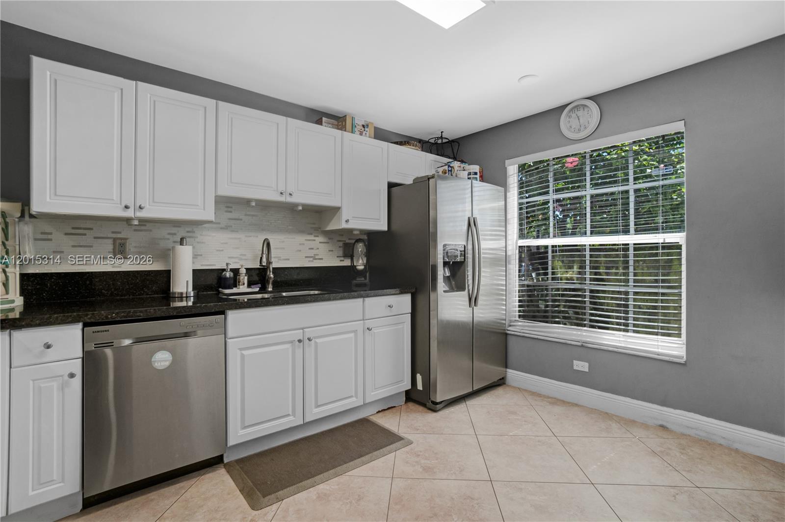 NOVA NORTH CONDOMINIUM 1 - Residential