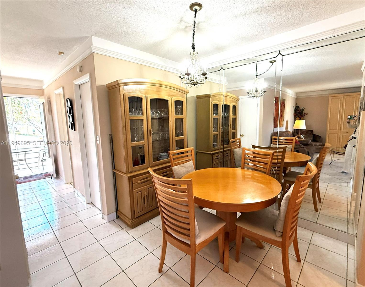 MAR-LEN GARDENS NO 12 COR - Residential