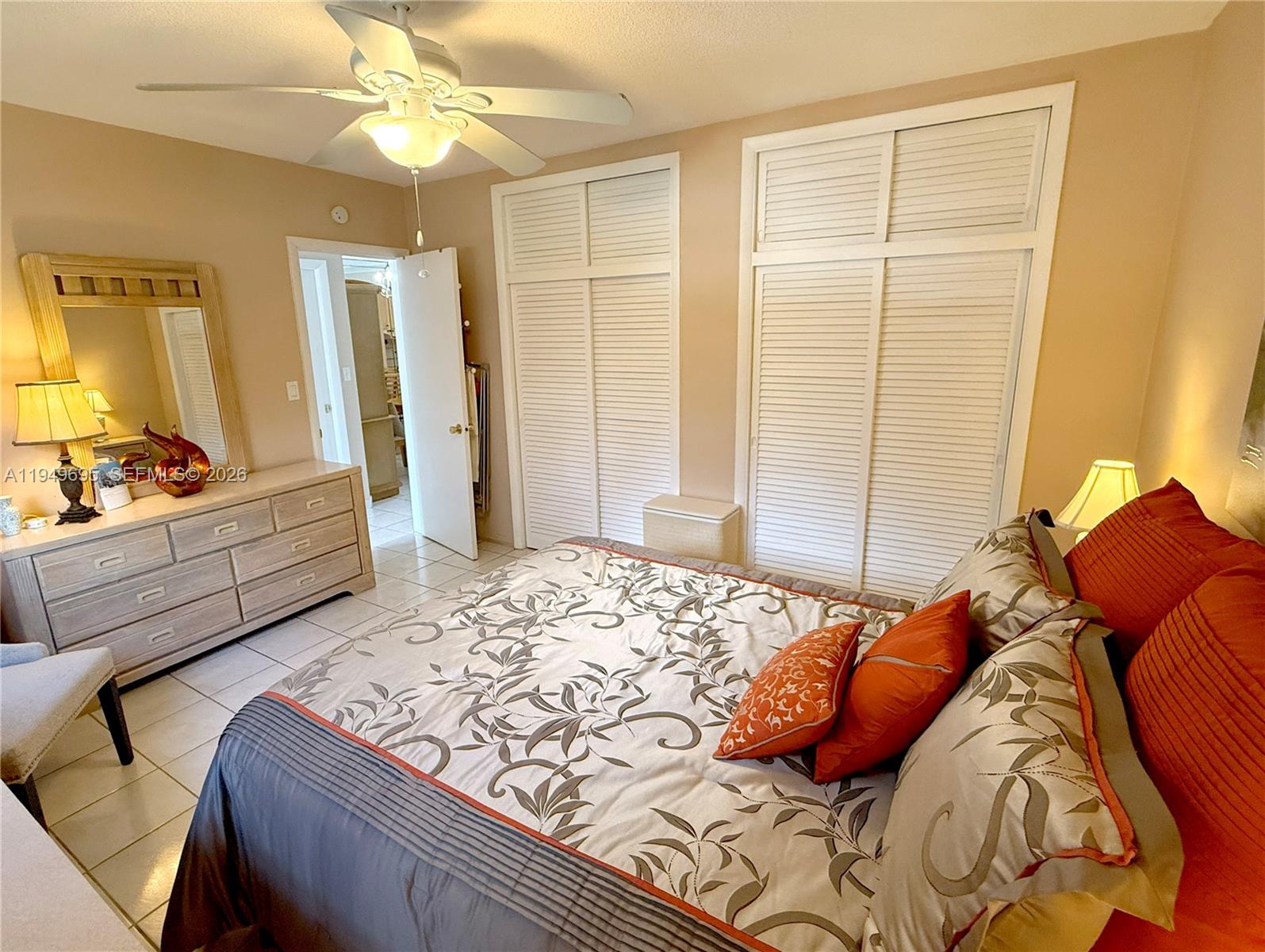 MAR-LEN GARDENS NO 12 COR - Residential