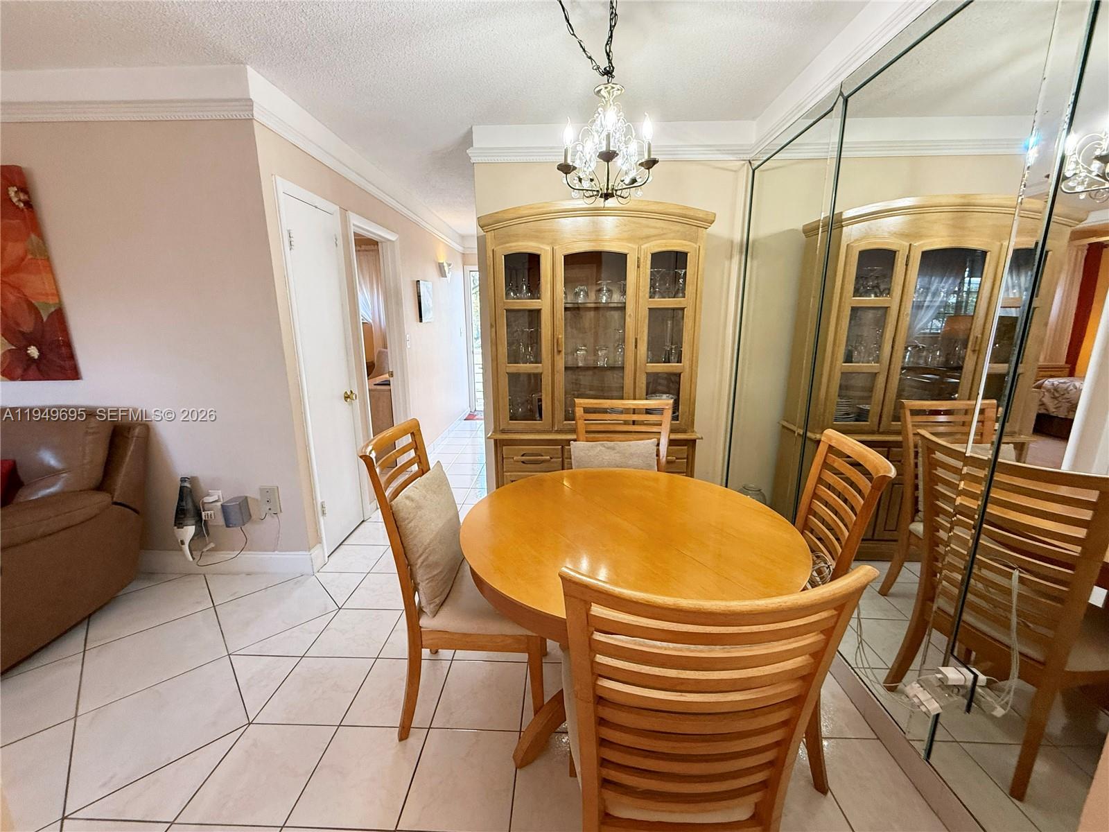 MAR-LEN GARDENS NO 12 COR - Residential