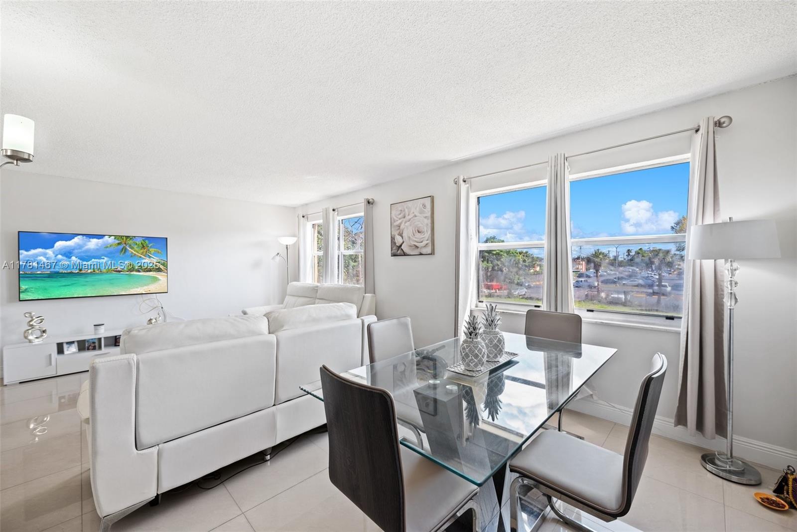 WESTLAND PLAZA GARDENS CO - Residential