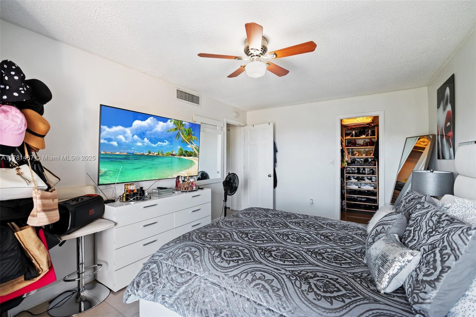 WESTLAND PLAZA GARDENS CO - Residential