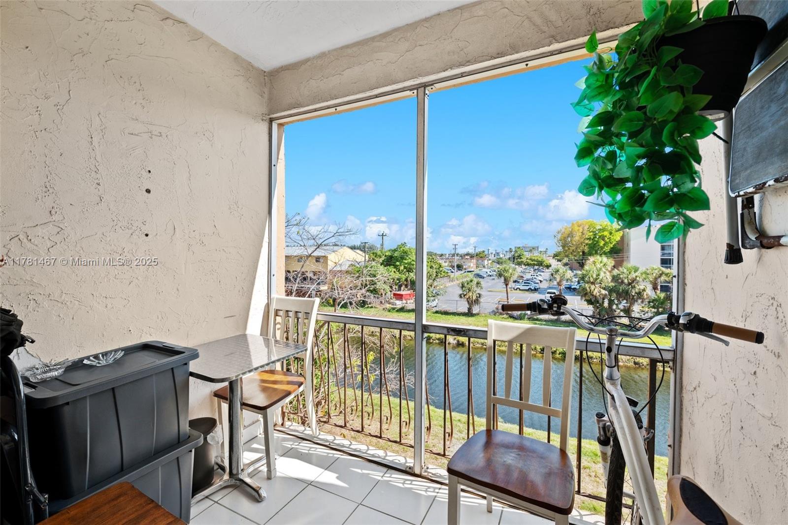 WESTLAND PLAZA GARDENS CO - Residential