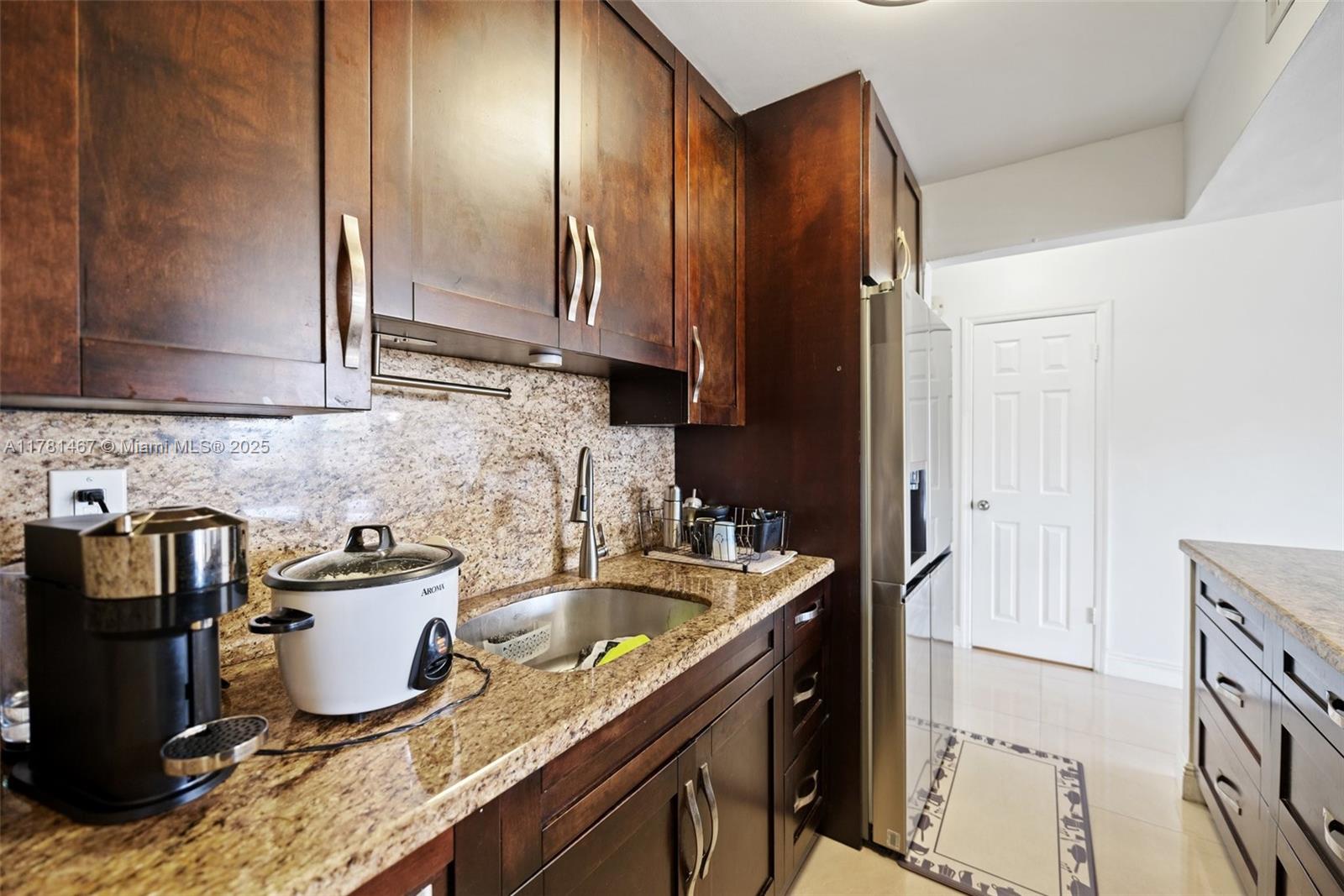 WESTLAND PLAZA GARDENS CO - Residential