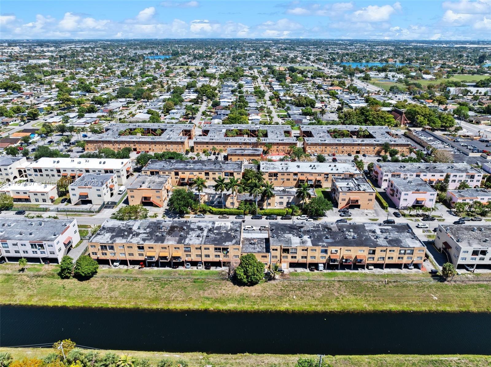 WESTLAND PLAZA GARDENS CO - Residential