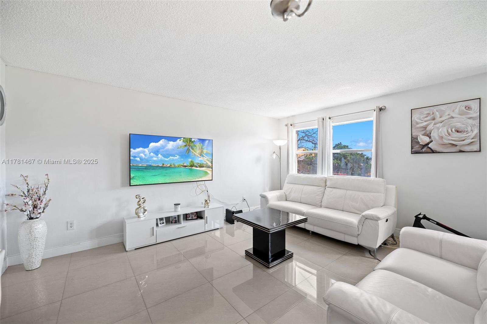 WESTLAND PLAZA GARDENS CO - Residential