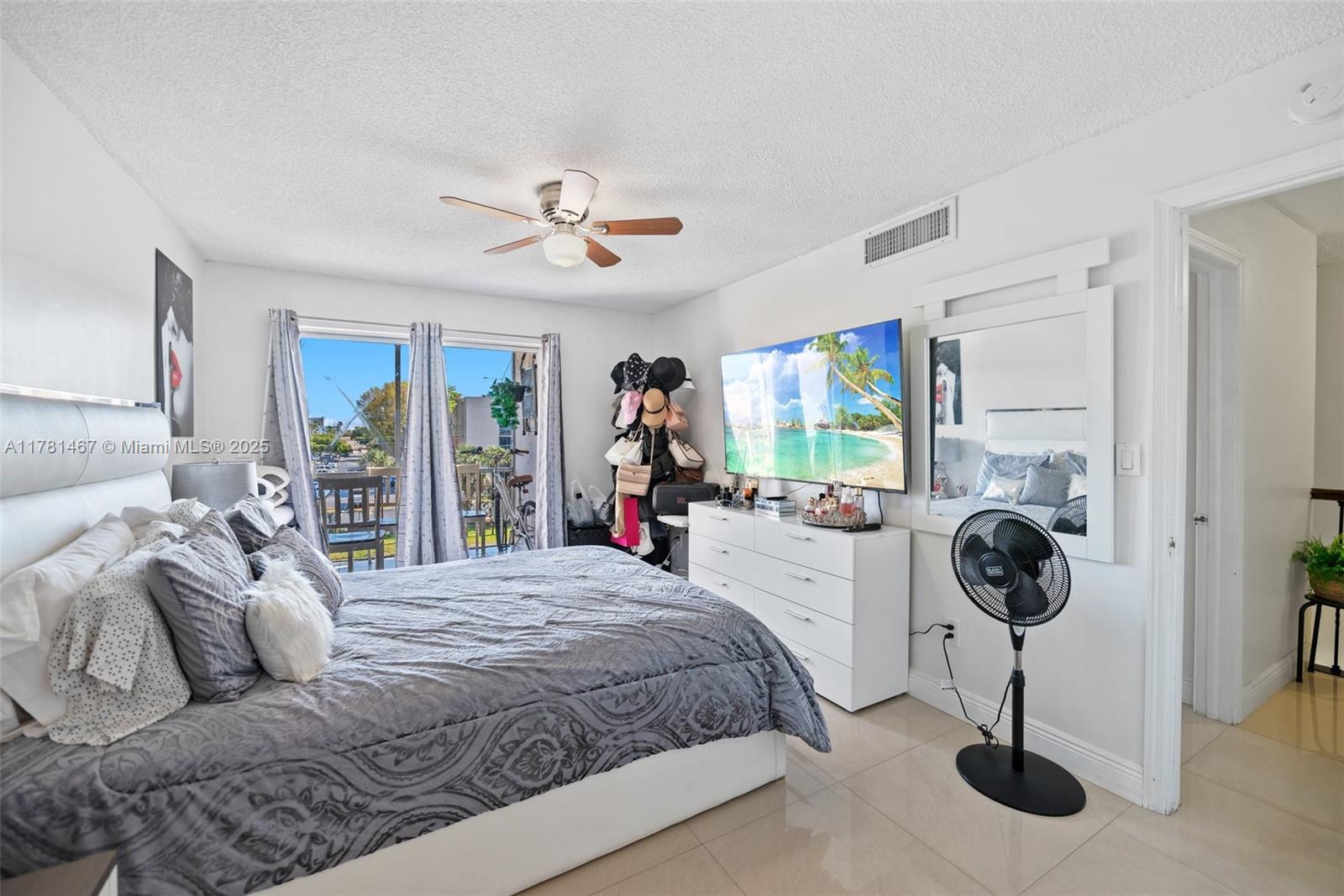 WESTLAND PLAZA GARDENS CO - Residential