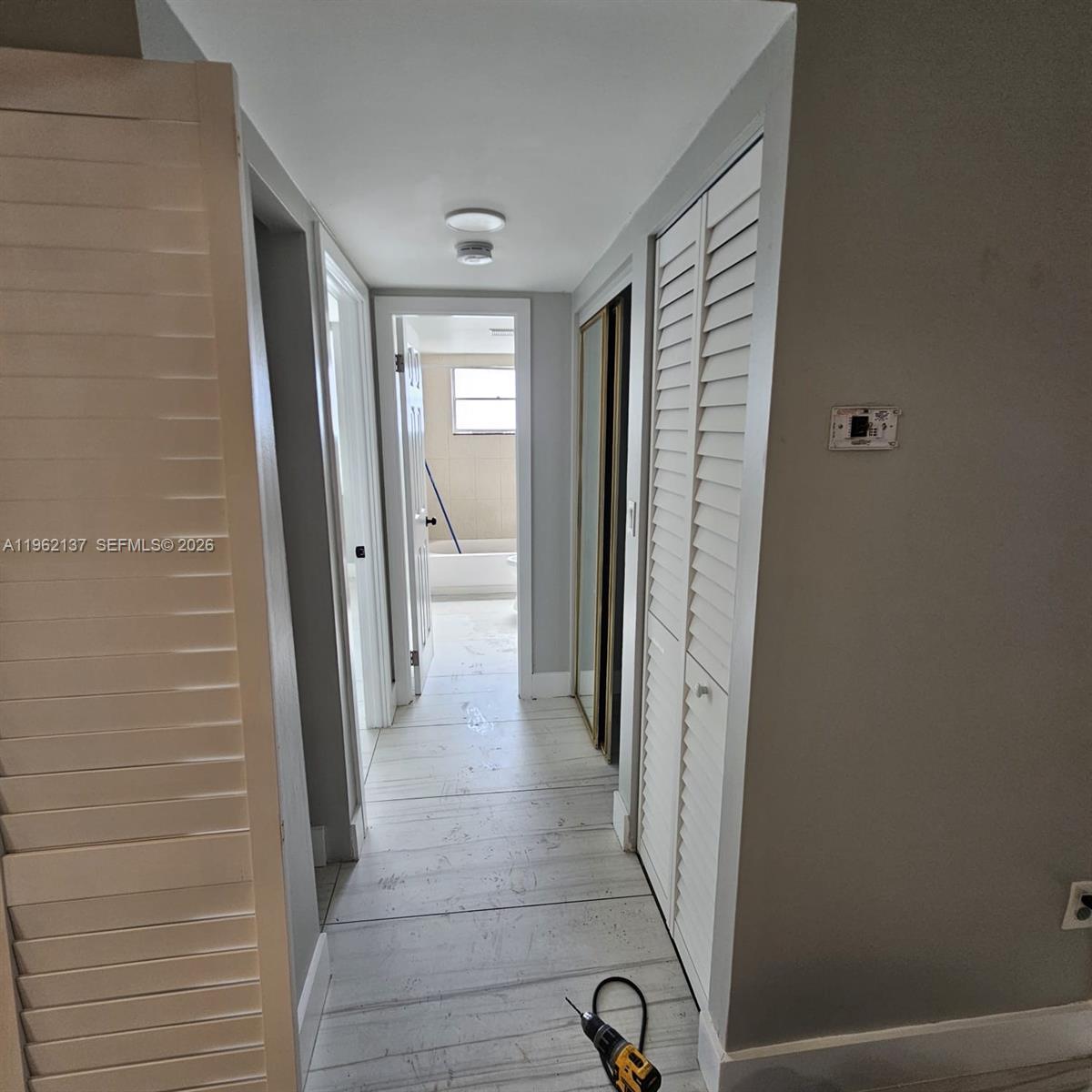 PARKWAY TOWERS BLDG 1 CON - Residential