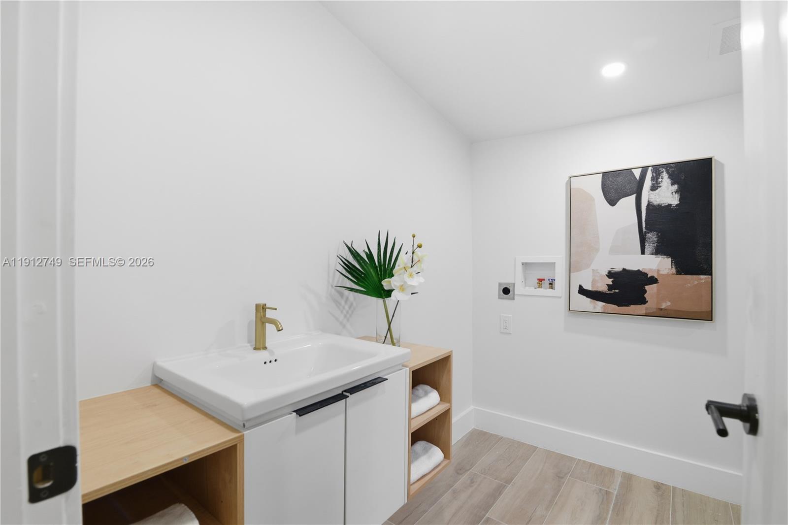 HOWMAR PARK 1ST ADDN - Residential