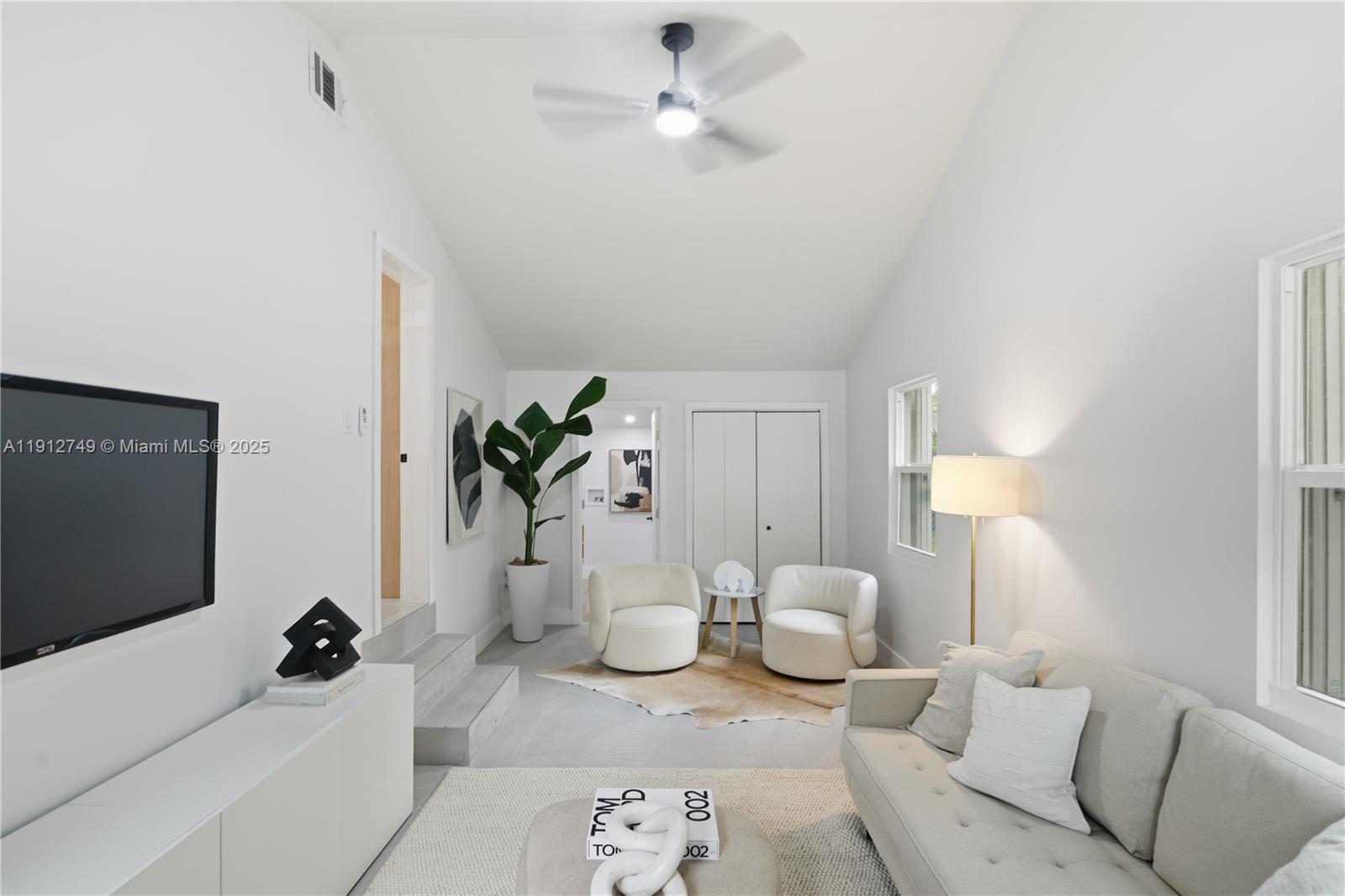 HOWMAR PARK 1ST ADDN - Residential