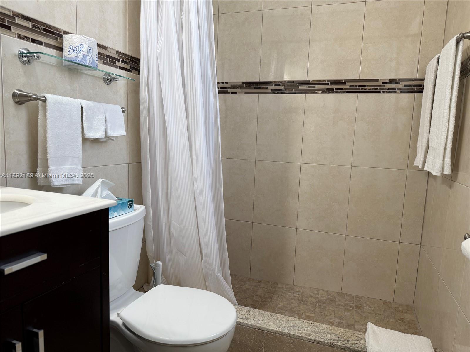 ATLANTIC SHORES DIXIE HIG - Residential Lease