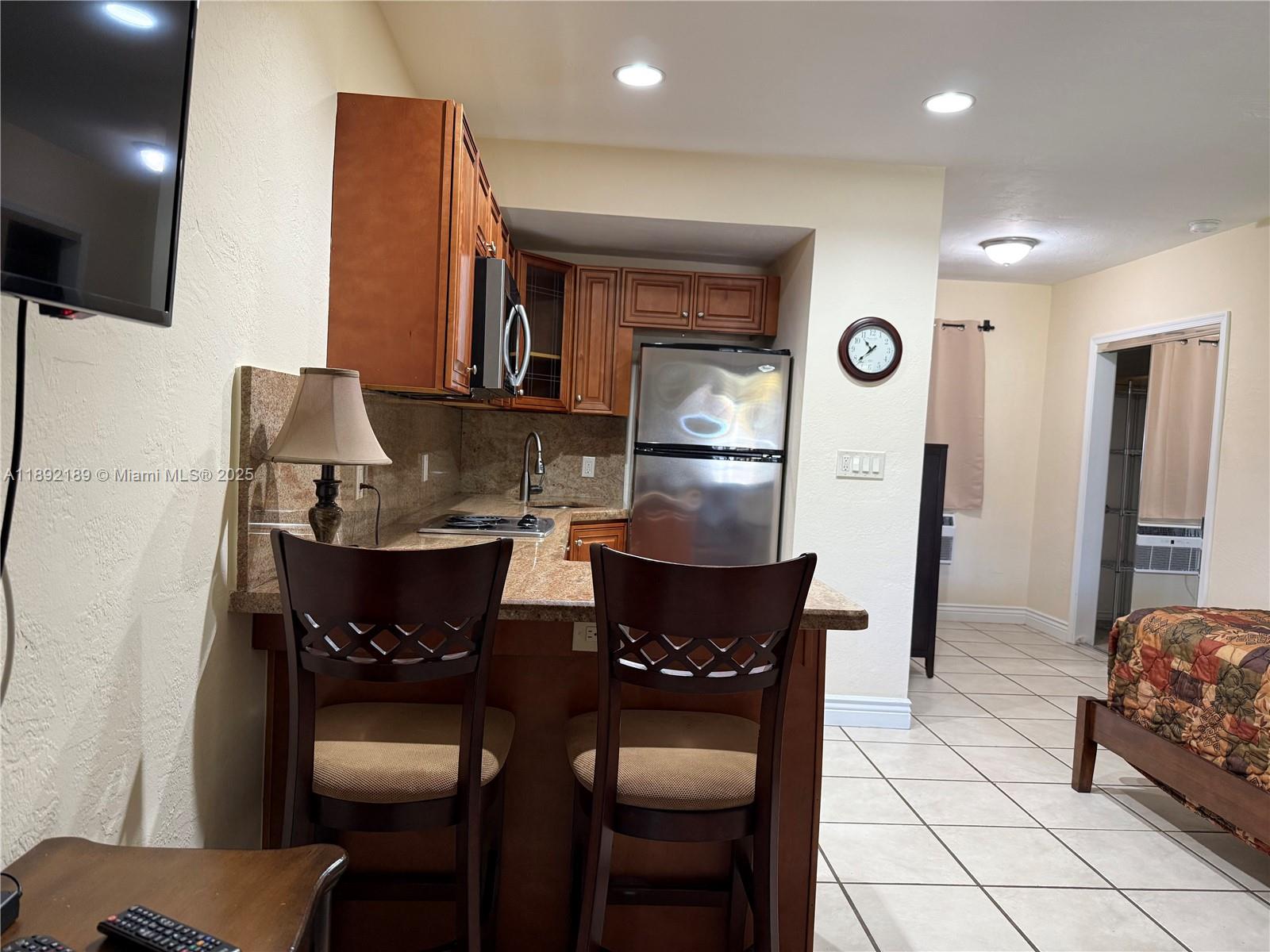 ATLANTIC SHORES DIXIE HIG - Residential Lease