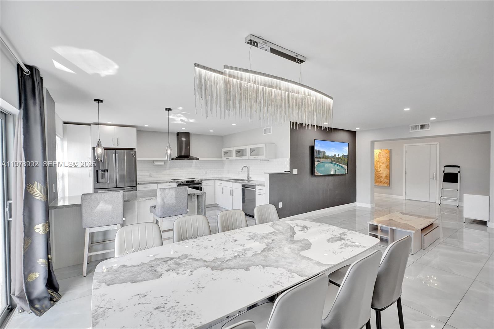 BERKSHIRE HOUSE CONDO - Residential