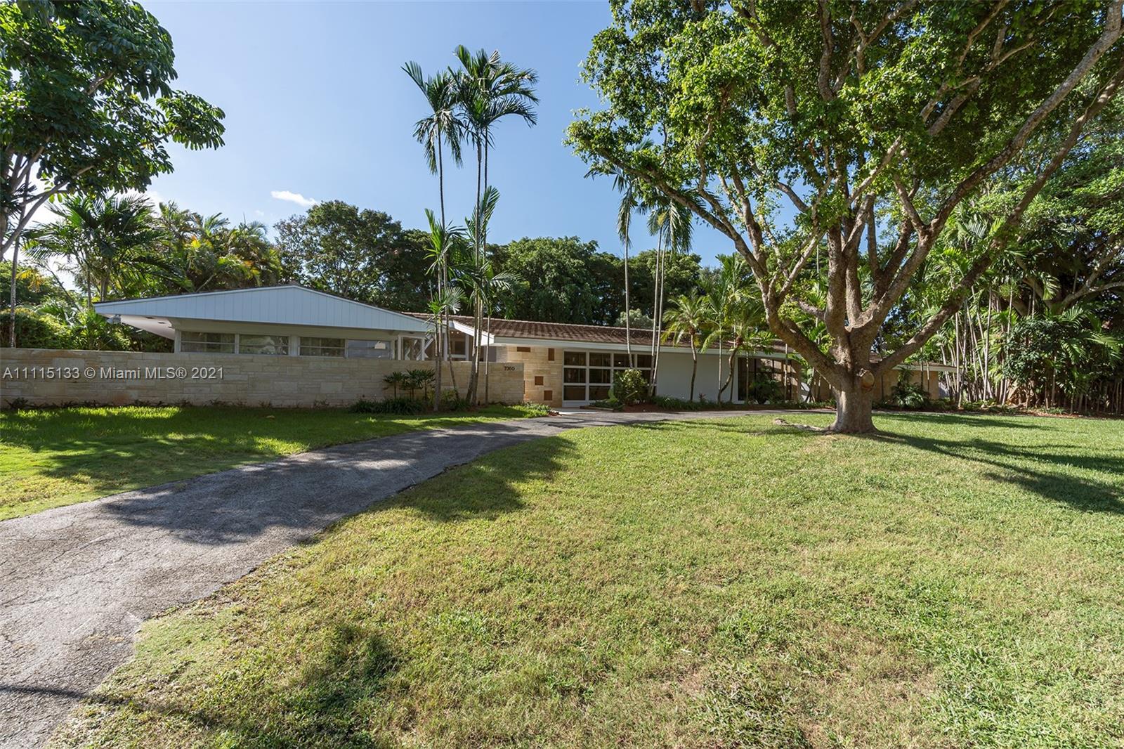 GARDEN MANOR 1ST ADD PB 68 - Residential