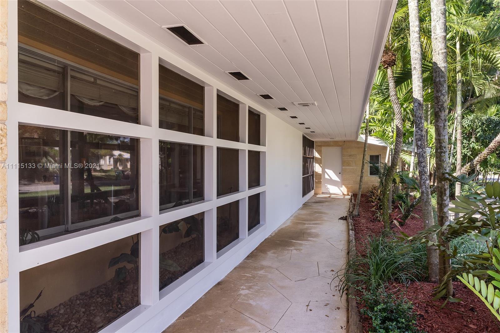 GARDEN MANOR 1ST ADD PB 68 - Residential