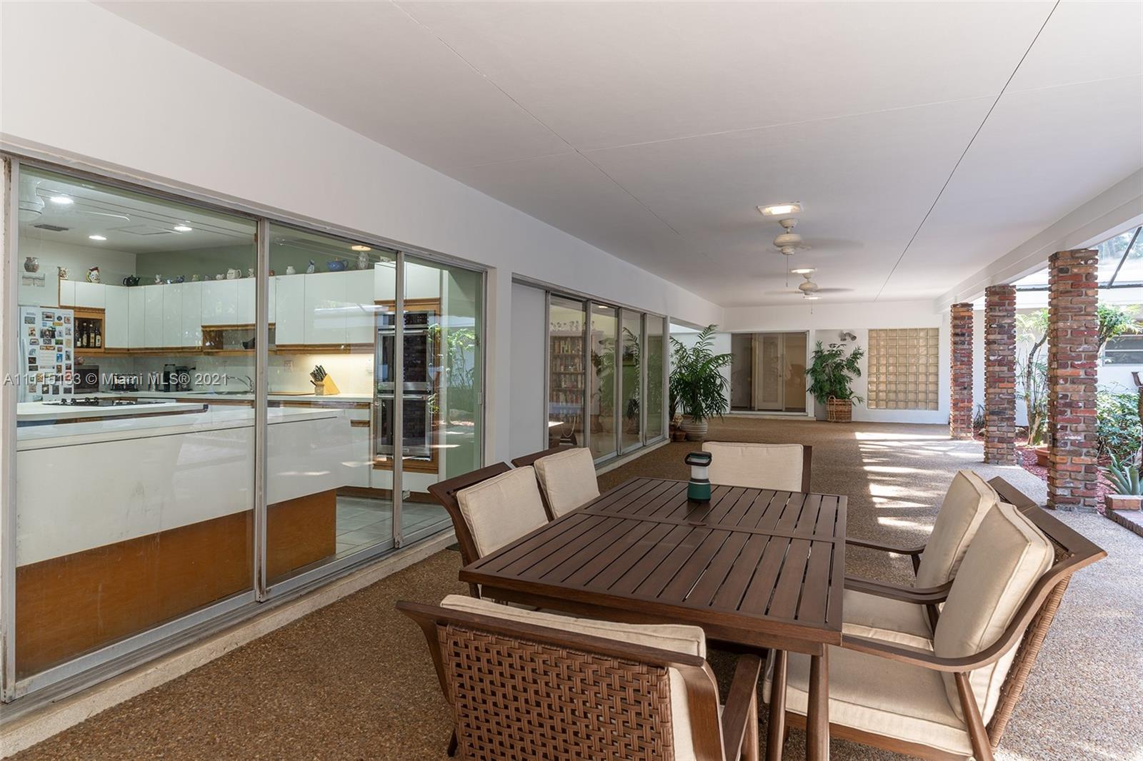 GARDEN MANOR 1ST ADD PB 68 - Residential