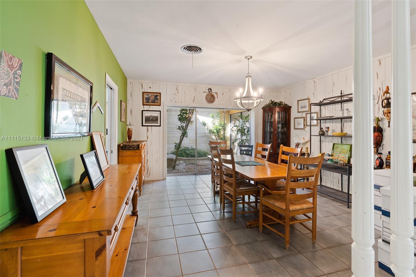 GARDEN MANOR 1ST ADD PB 68 - Residential