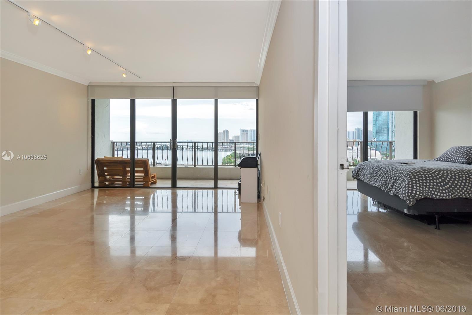 Venetian Condo - Residential Lease