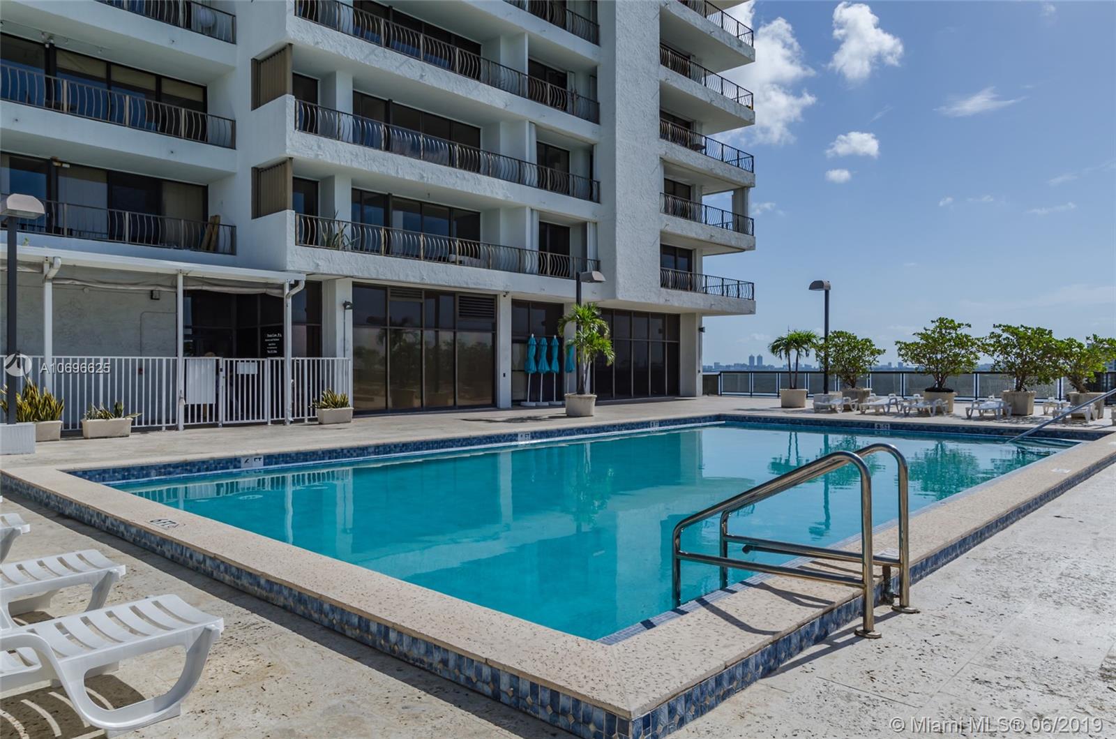 Venetian Condo - Residential Lease