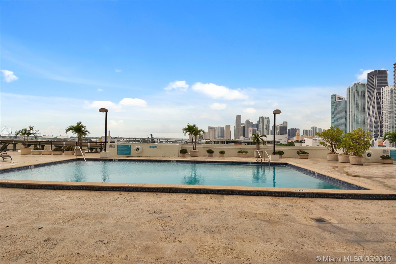 Venetian Condo - Residential Lease