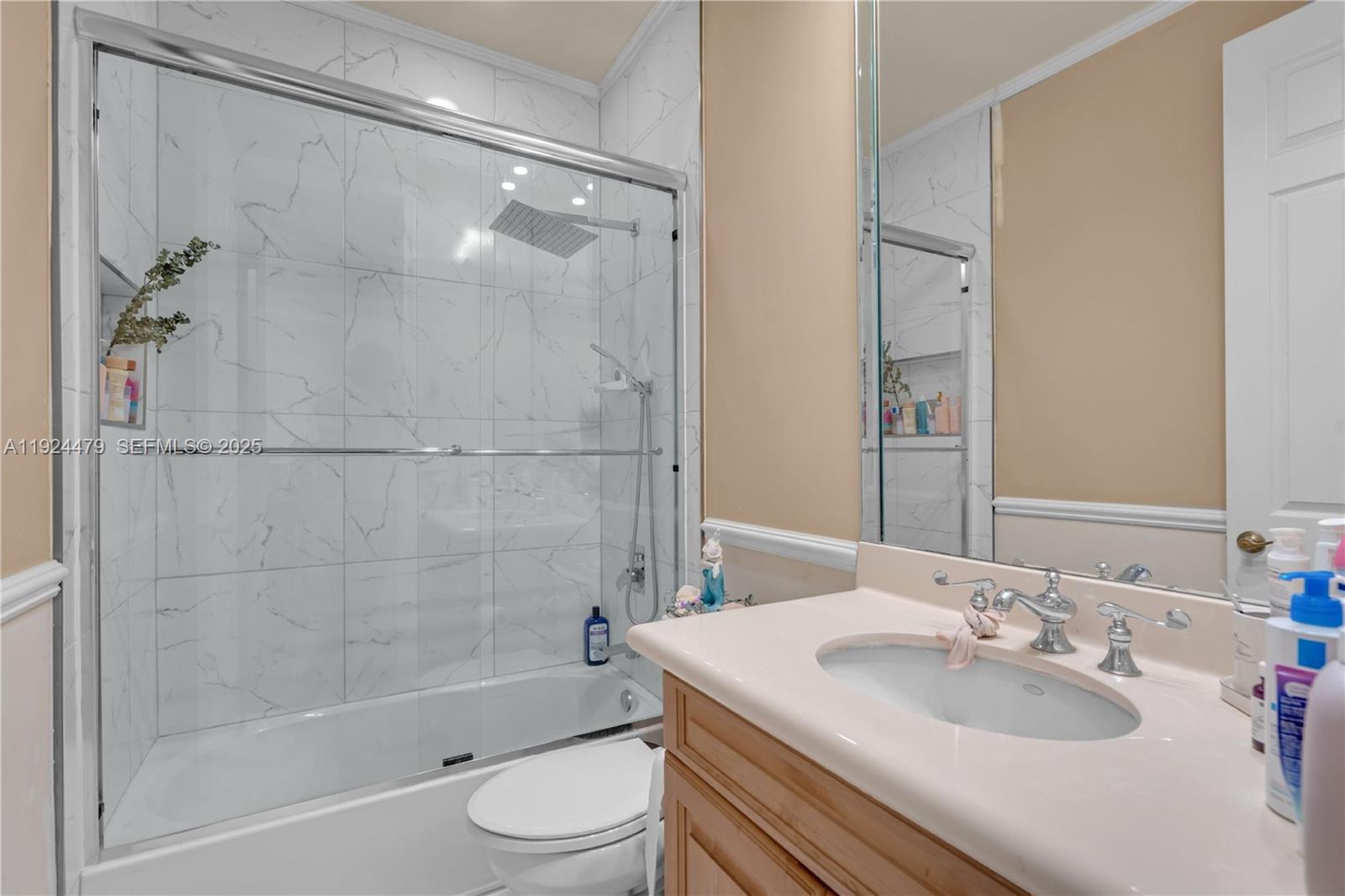 GOLDEN GATE ESTATES & MAR - Residential