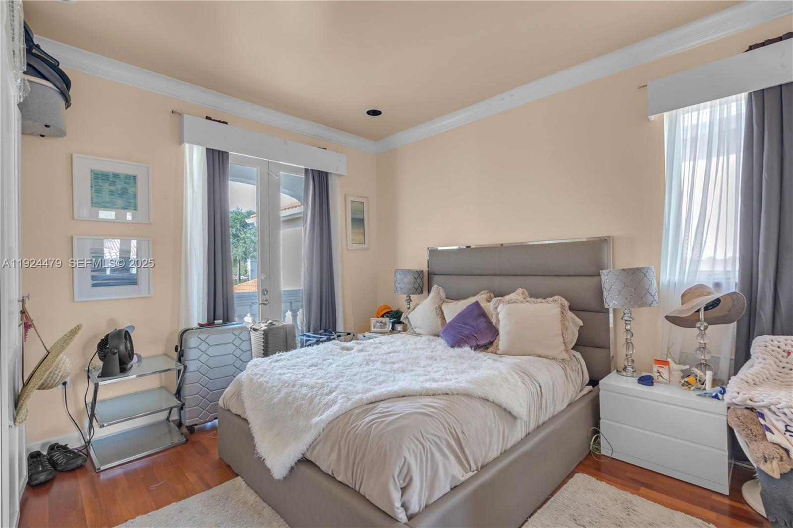 GOLDEN GATE ESTATES & MAR - Residential