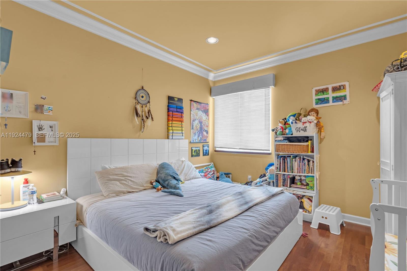 GOLDEN GATE ESTATES & MAR - Residential