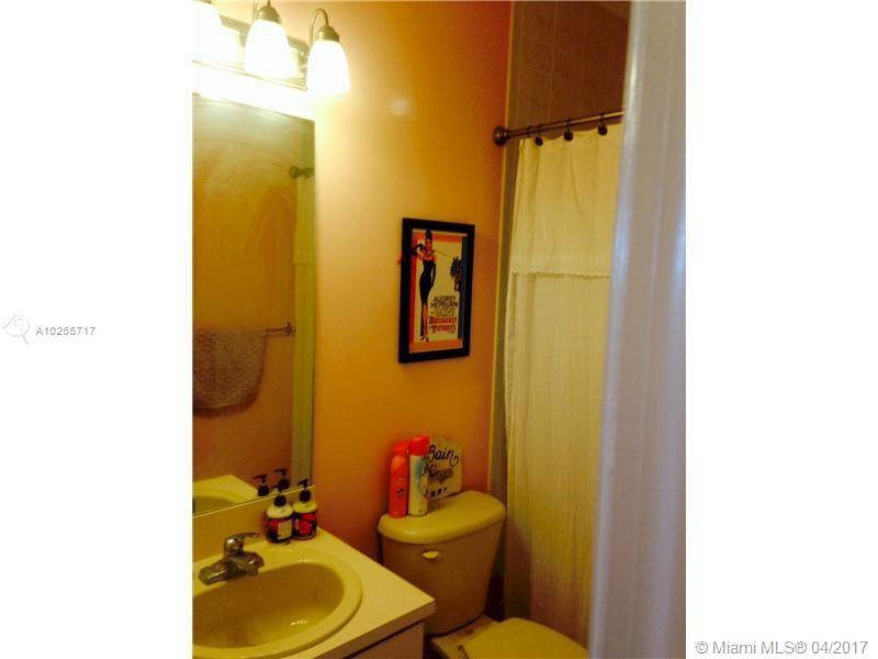 EGRET LAKES ESTATES SEC 2 - Residential Lease