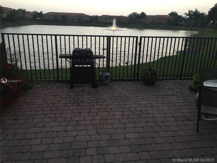 Beautiful townhouse unit with a gorgeous view to the lake. This unit is a 3/2.5 two story, tile floors, laundry room located on the 2nd floor. Private patio all fenced with BBQ area. This unit is located in a gated community. 1st months rent, and 2 security deposits required.  Credit and income verification required. Showings only available after 4PM on weekdays with 24 HR notice.  No Association application.  Fast approval.