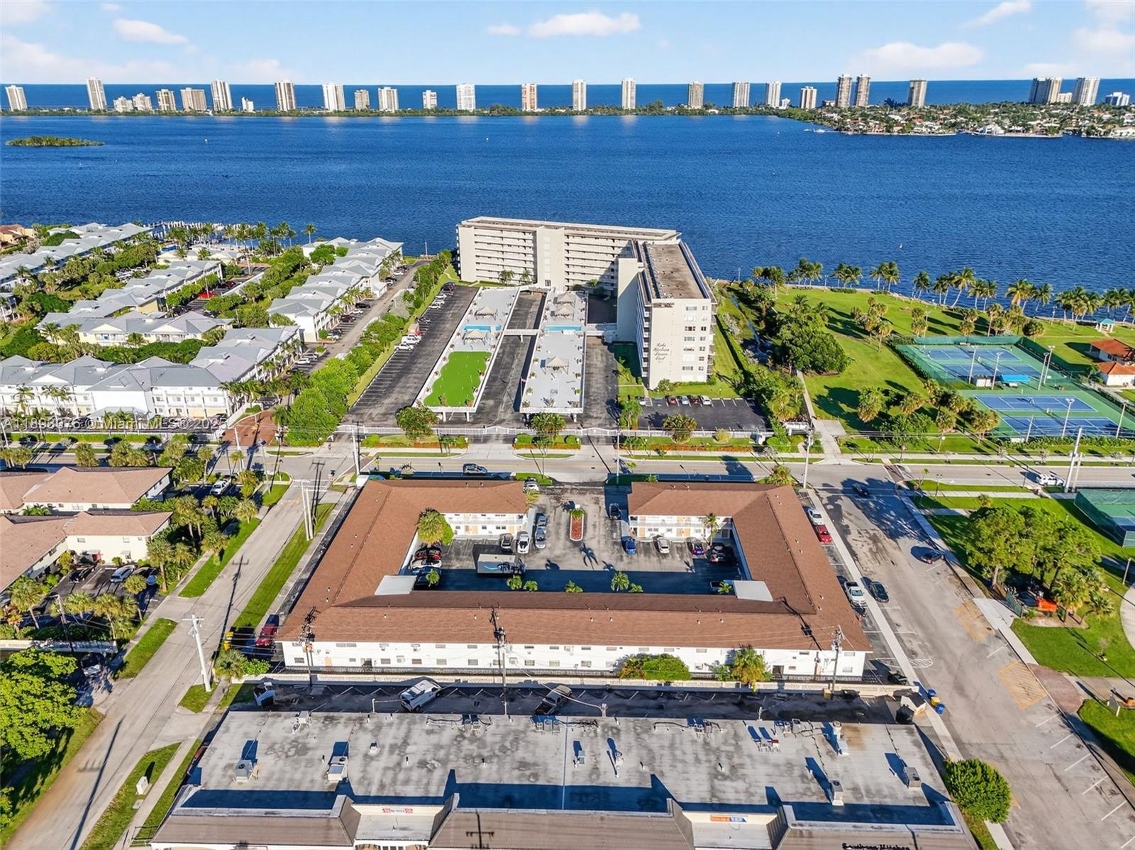 LAKE VIEW CONDO APTS - Residential