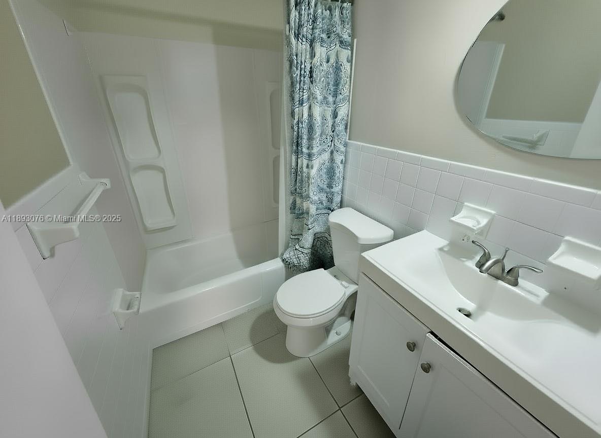 810 Lake Shore Dr 40