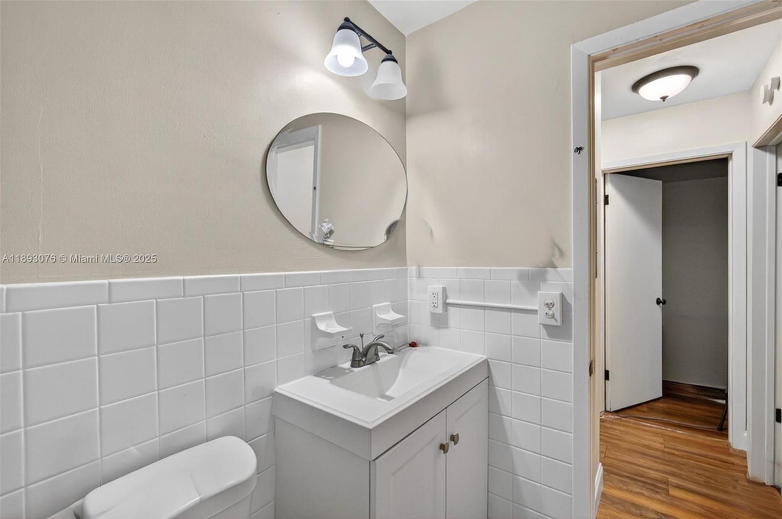 LAKE VIEW CONDO APTS - Residential