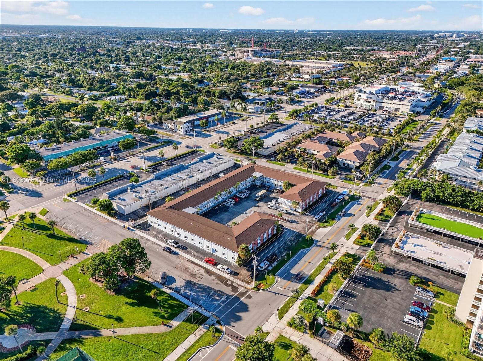 LAKE VIEW CONDO APTS - Residential