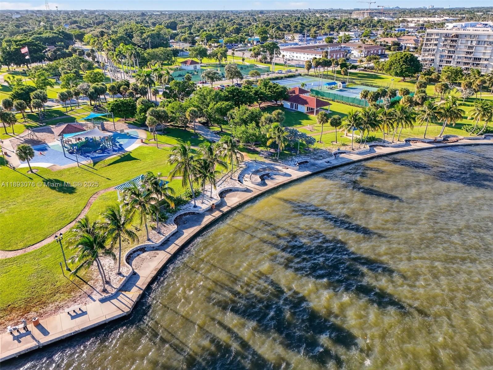 LAKE VIEW CONDO APTS - Residential