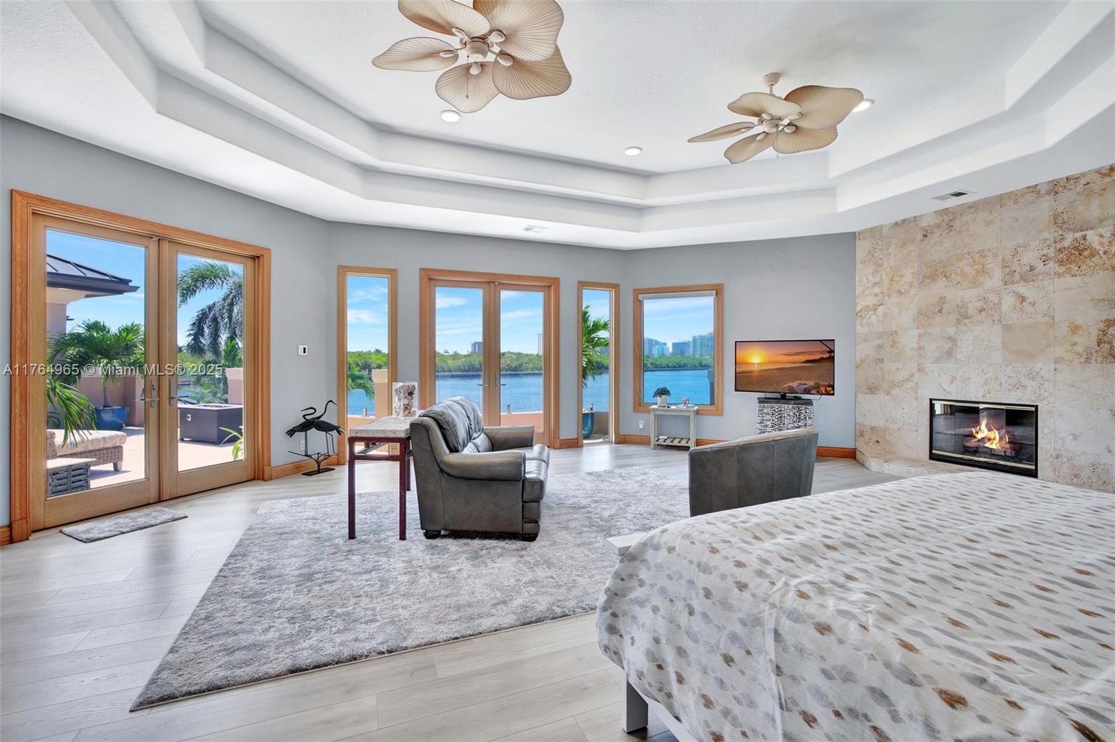 BEACH WAY HEIGHTS UNIT - Residential