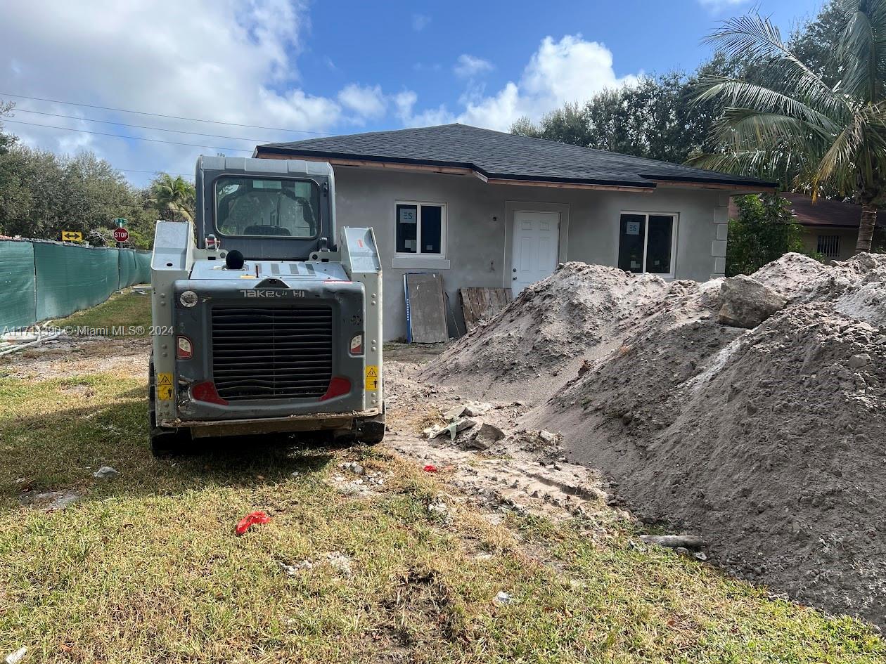 PINEWOOD PARK - Residential Income