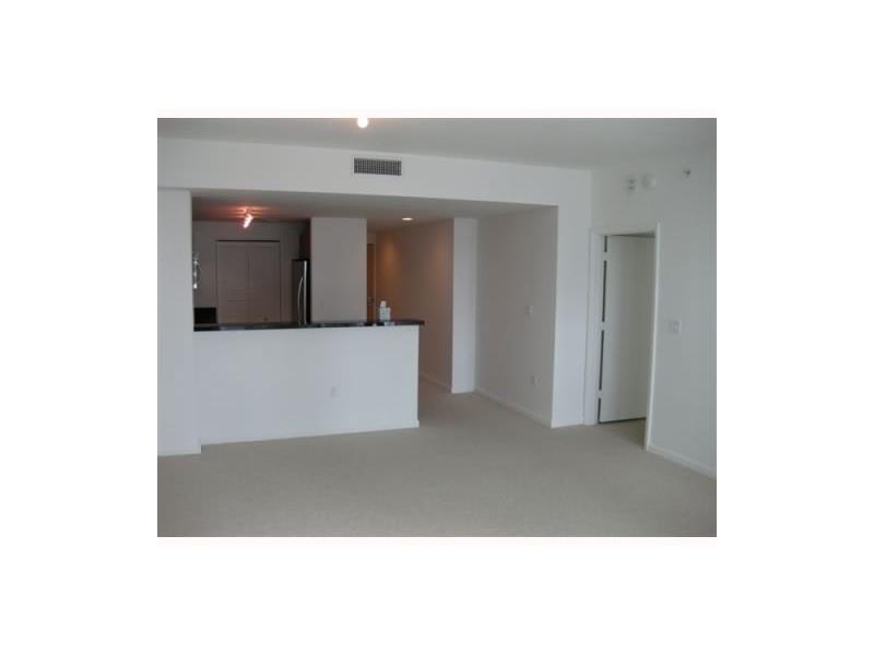 VIZCAYNE NORTH - Residential Lease