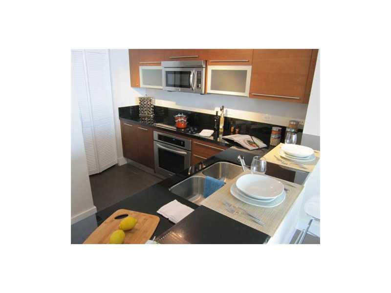 VIZCAYNE NORTH - Residential Lease
