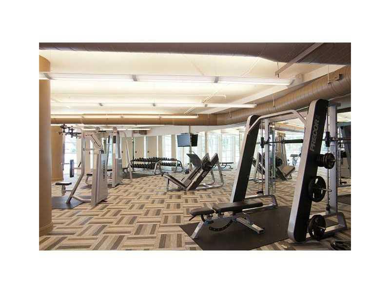 VIZCAYNE NORTH - Residential Lease