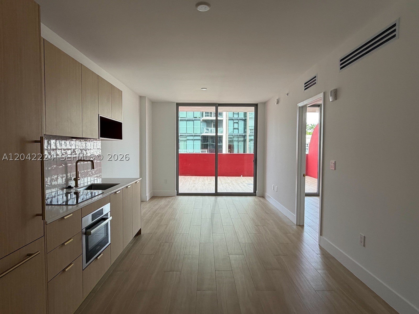 90 NE 32nd Street 606